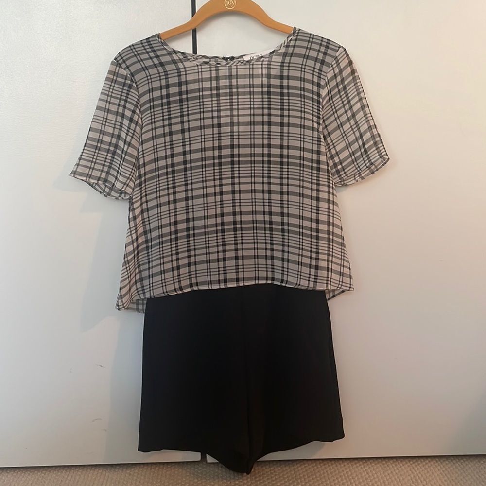 BCBGgeneration women’s black, white and grey plaid romper